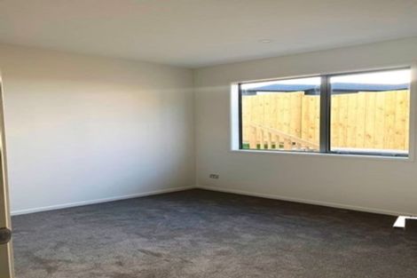 Photo of property in 3 Charles Henry Way, Papakura, 2110