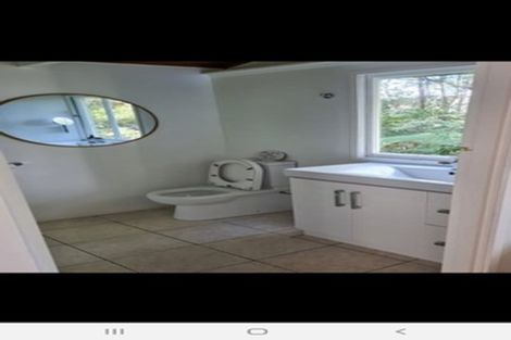 Photo of property in 71 Coulter Road, Henderson Valley, Auckland, 0614