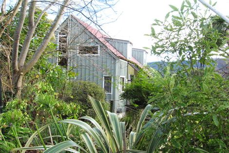 Photo of property in 1 Barling Street, Macandrew Bay, Dunedin, 9014