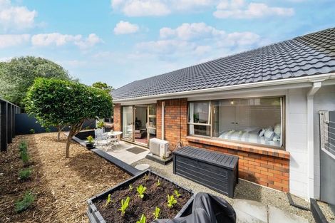 Photo of property in 2/5 The Terrace, Takapuna, Auckland, 0622