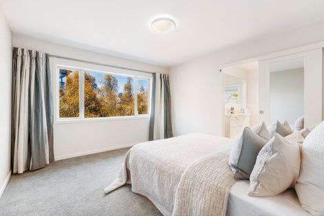 Photo of property in 2 Island View Place, Wanaka, 9305