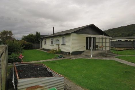 Photo of property in 65 Shiel Street, Reefton, 7830