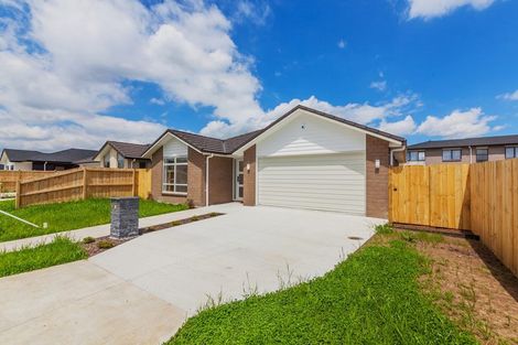 Photo of property in 18 Wellfield Drive, Papakura, 2110