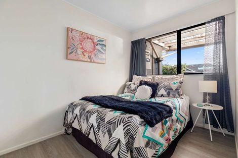 Photo of property in 2/11 Overton Road, Papatoetoe, Auckland, 2025