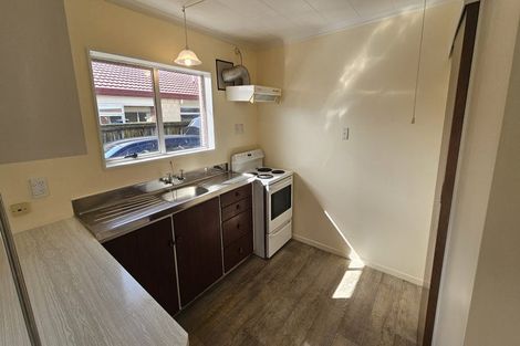 Photo of property in 4/147 Lemon Street, Strandon, New Plymouth, 4312