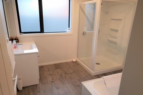 Photo of property in 14 Molyneux Avenue, Cromwell, 9310