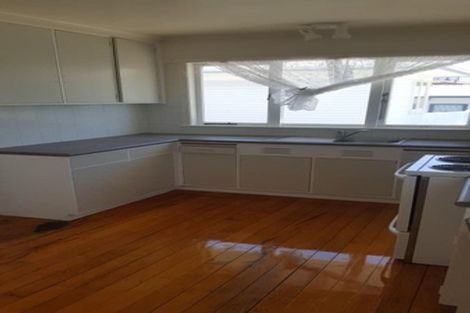 Photo of property in 15 Becroft Drive, Forrest Hill, Auckland, 0620