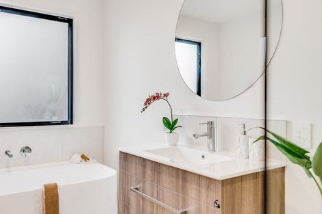 Photo of property in 26b Middlepark Road, Sockburn, Christchurch, 8042