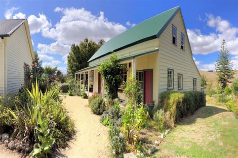 Photo of property in 2269 State Highway 2, Te Hauke, Hastings, 4178