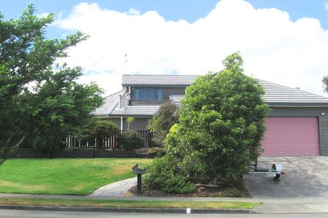 Photo of property in 16 Clearwater Terrace, Brown Owl, Upper Hutt, 5018