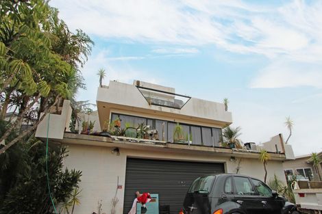 Photo of property in 5 Maraetai Place, Port Waikato, 2695