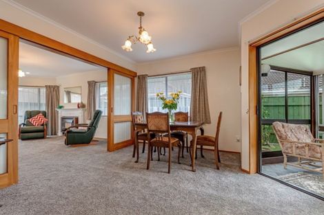 Photo of property in 10 Seville Court, Terrace End, Palmerston North, 4410