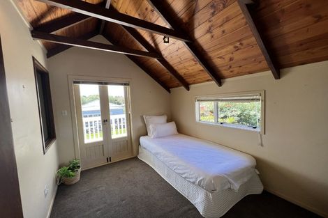 Photo of property in 2/81 Gribblehirst Road, Sandringham, Auckland, 1025