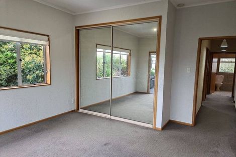 Photo of property in 84a Marine Parade, Mellons Bay, Auckland, 2014