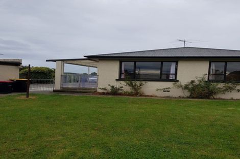 Photo of property in 42 Holloway Street, Waikiwi, Invercargill, 9810
