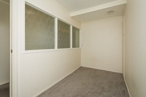 Photo of property in 1/62 Stapleford Crescent, Browns Bay, Auckland, 0630