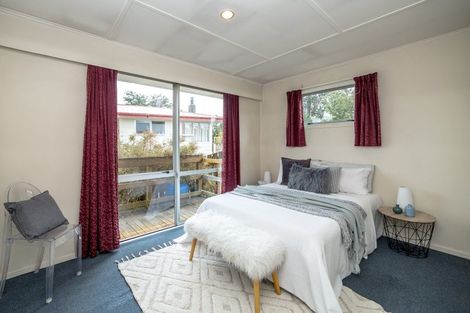 Photo of property in 69 Woodward Street East, Featherston, 5710