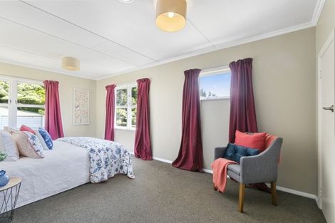 Photo of property in 68 Lees Grove, Wainuiomata, Lower Hutt, 5014