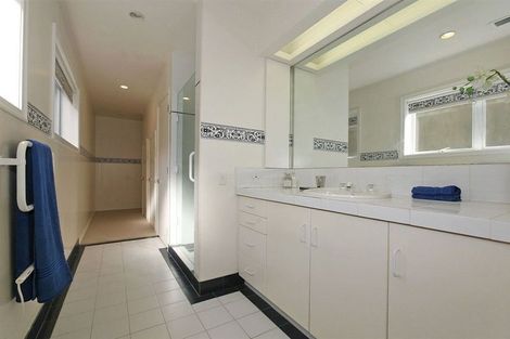 Photo of property in 1a Gill Road, Lowry Bay, Lower Hutt, 5013