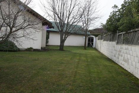 Photo of property in 4a Roto Place, Wanaka, 9305