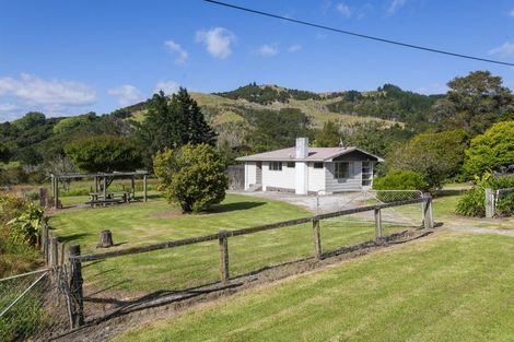 Photo of property in 3821 Waiapu Road, Tokomaru Bay, 4079