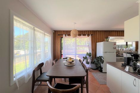 Photo of property in 23 Paton Avenue, Te Atatu South, Auckland, 0610
