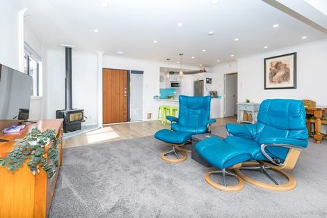 Photo of property in 8 Bay View Road, Raglan, 3225