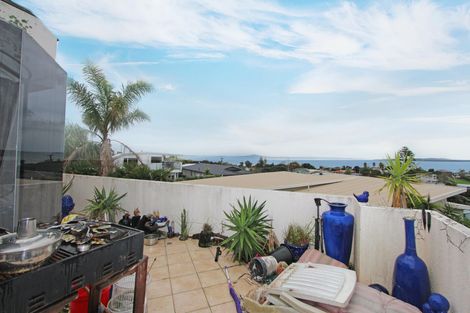 Photo of property in 5 Maraetai Place, Port Waikato, 2695