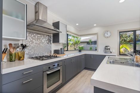 Photo of property in 13 Cobham Lane, Whitianga, 3510