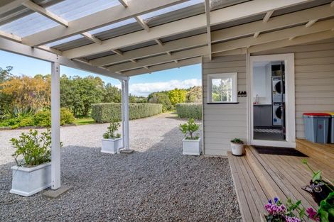 Photo of property in 1832 State Highway 2, Tauwharenikau, Greytown, 5794