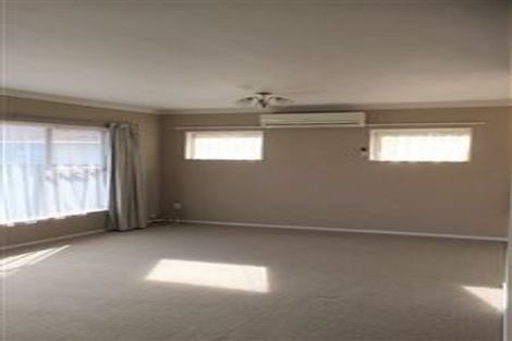 Photo of property in 19 Strathmore Avenue, Levin, 5510