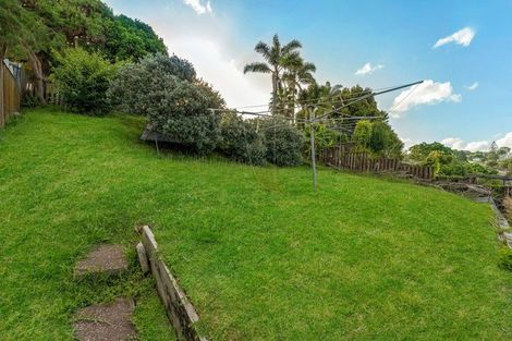 Photo of property in 24 Normanton Street, Glenfield, Auckland, 0629