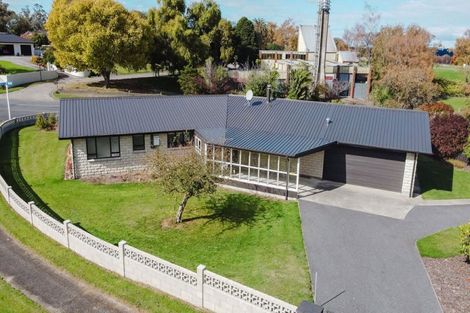 Photo of property in 1 Dawson Street, Dannevirke, 4930
