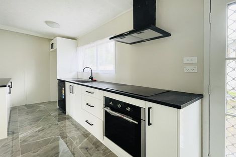 Photo of property in 30 Ferry Parade, Herald Island, Auckland, 0618