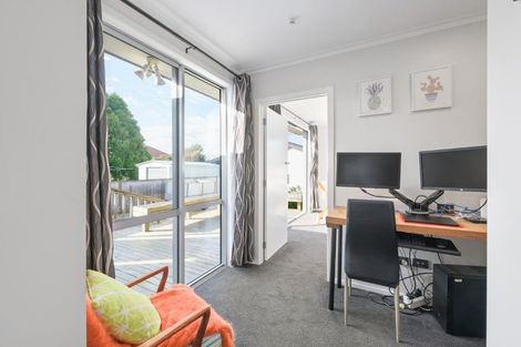 Photo of property in 64 Alfred Street, Fairfield, Hamilton, 3214