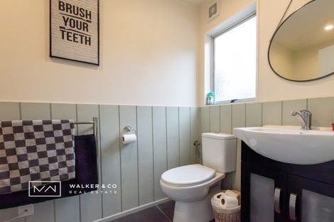 Photo of property in 1 Roband Crescent, Brown Owl, Upper Hutt, 5018