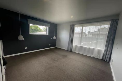 Photo of property in 21 Glenora Place, Hornby, Christchurch, 8042