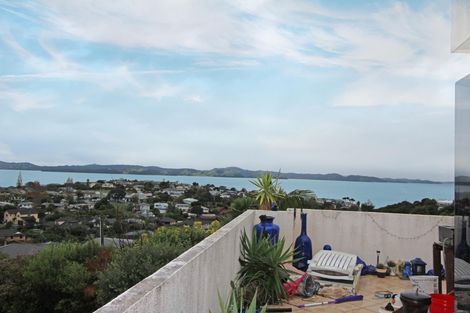 Photo of property in 5 Maraetai Place, Port Waikato, 2695