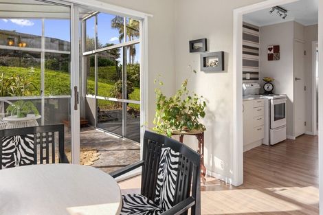 Photo of property in 15 Tait Street, Te Kamo, Whangarei, 0112