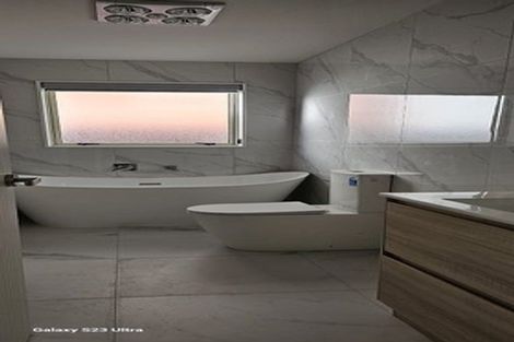 Photo of property in 7 Marco Place, Highland Park, Auckland, 2010