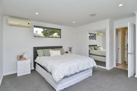 Photo of property in 26 Hadlow Place, Burnside, Christchurch, 8041