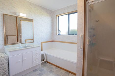 Photo of property in 9 Daley Place, Winton, 9720