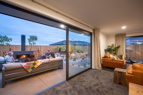 Photo of property in 40 Jane Maree Road, Kumeu, 0810