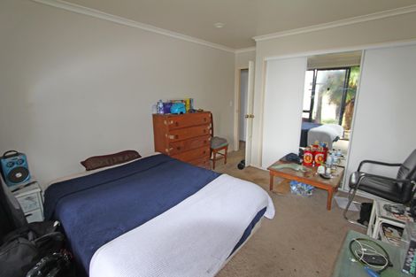 Photo of property in 5 Maraetai Place, Port Waikato, 2695
