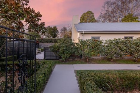 Photo of property in 142 North Parade, Richmond, Christchurch, 8013