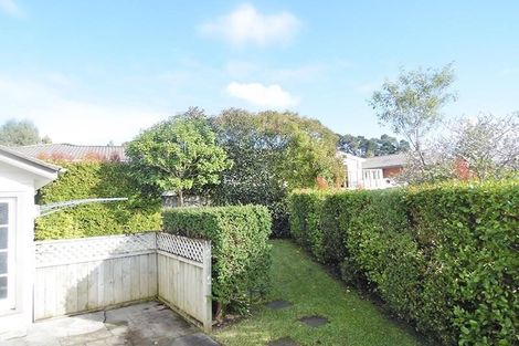 Photo of property in 2 Barbados Drive, Unsworth Heights, Auckland, 0632