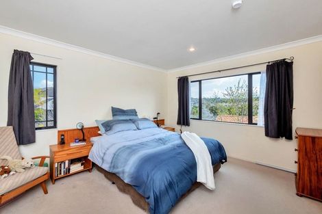 Photo of property in 62 Medallion Drive, Oteha, Auckland, 0632