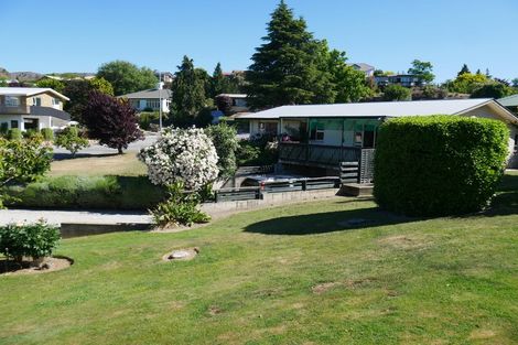 Photo of property in 8 Old Bridge Road, Bridge Hill, Alexandra, 9320