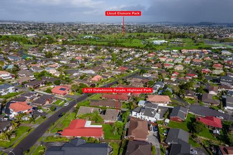 Photo of property in 2/59 Dalwhinnie Parade, Highland Park, Auckland, 2010
