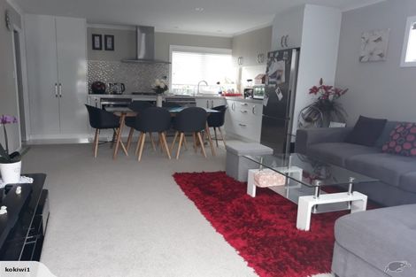 Photo of property in 2/113 Moorefield Road, Johnsonville, Wellington, 6037